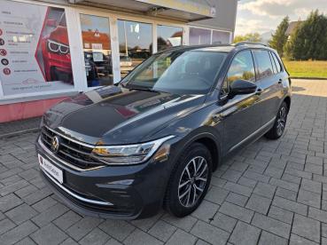 VW Tiguan 2,0 tdi, navigacija, adaptivni tempomat