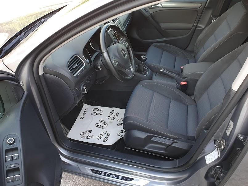 VW Golf VI 1,6 TDI - Style, Navigacija, - PRODANO Koža-tkanina