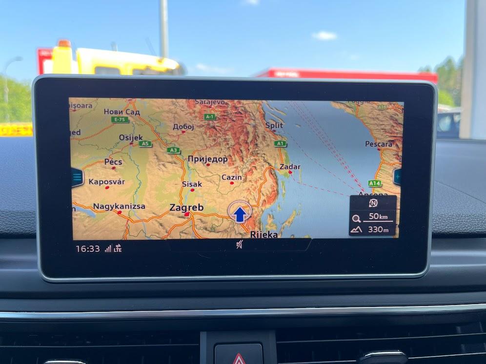 Audi A4 Avant 2,0 TDI- S-line