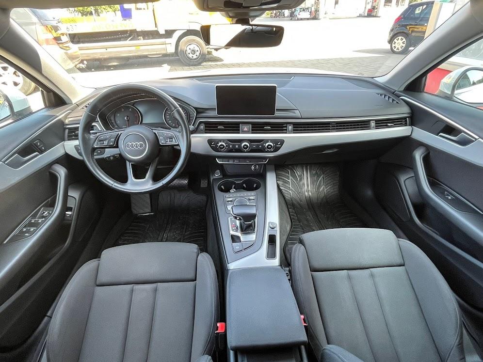 Audi A4 Avant 2,0 TDI- S-line