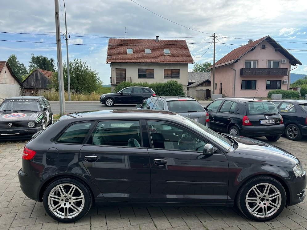 Audi A3 1,6 TDI - Koža