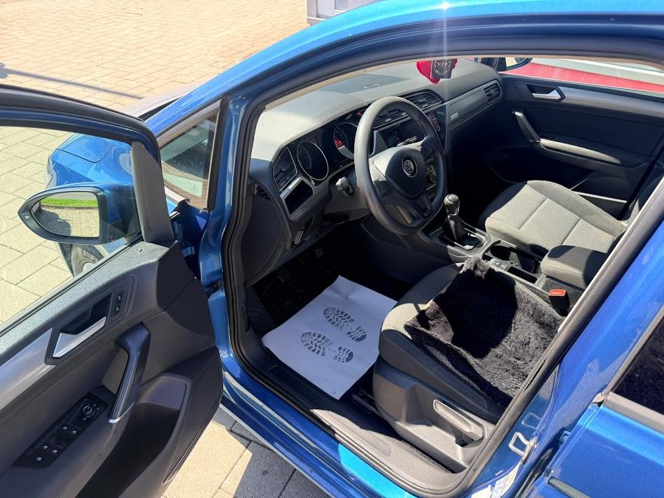 VW Touran 2,0 TDI - PDV u cijeni