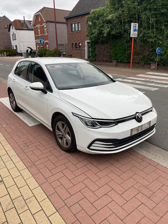 VW Golf 8 2,0 TDI DSG 150ks