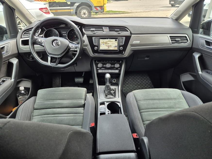 VW Touran 2,0 TDI Highline, automatik