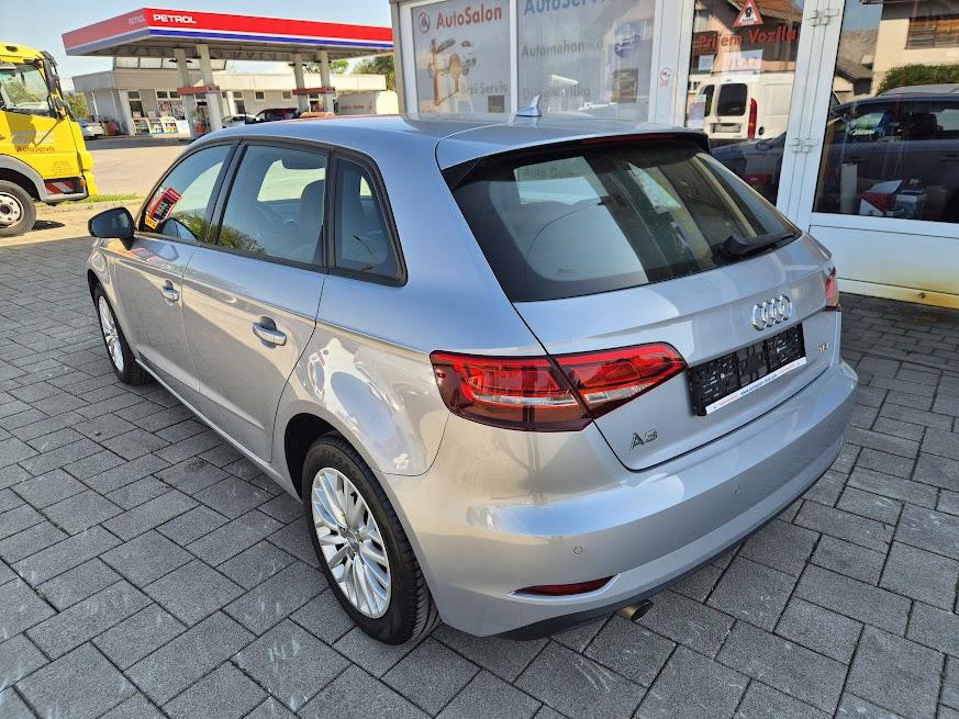 Audi A3 1,6 TDI Sportback - Koža, Bi-ksenon, Led