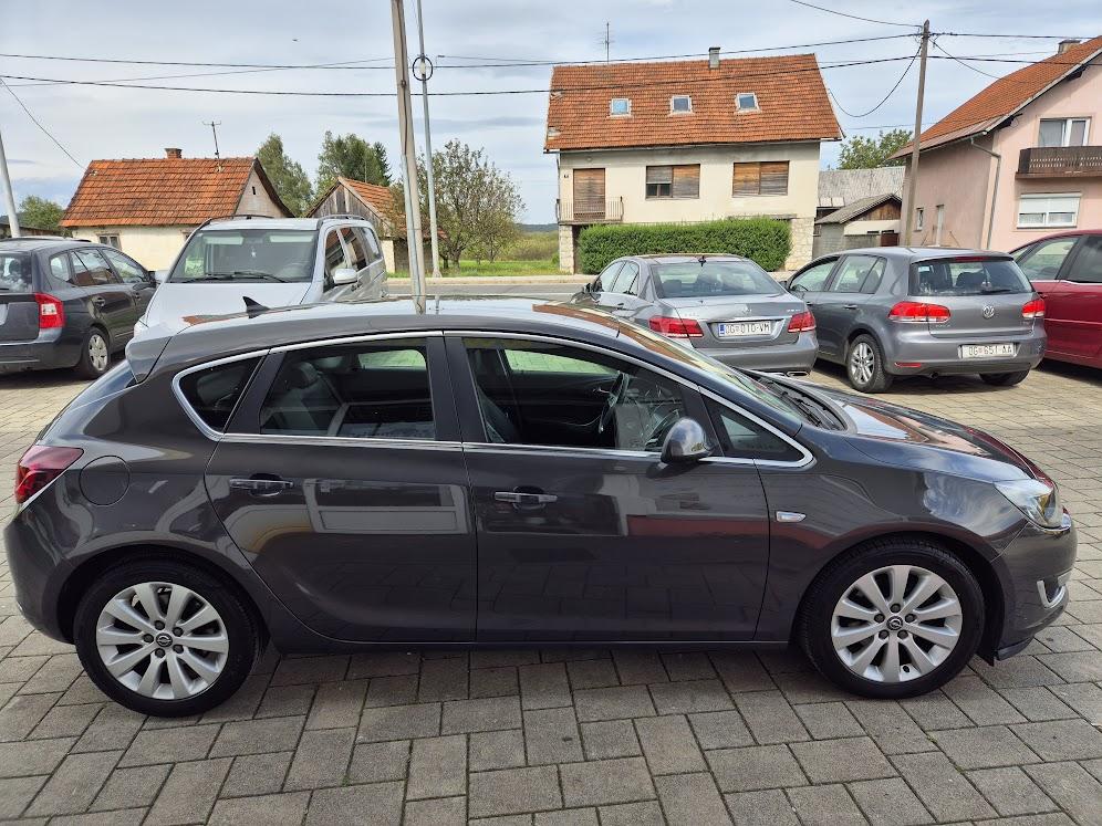Opel Astra 1,7 cdti Koža