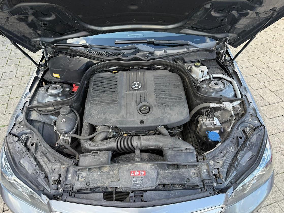 Mercedes-Benz E-klasa 220 CDI Avantgarde 9brzina